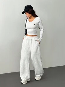 SHEIN PETITE 女士灰色刺绣细节长袖两件套家居服套装 - 灰色 - 查看 11