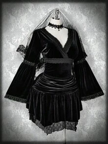 SHEIN ICON Áo nhung dệt kim cổ chữ V viền ren cỡ lớn dành cho nữ, trang phục Halloween, kiểu phù thủy, tay loe. - màu đen - Xem 4