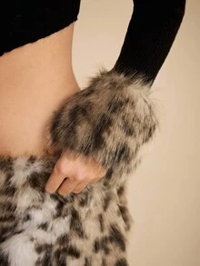 ROMWE EDITION Y2K 秋冬原宿辣妹豹纹毛茸茸拼接露背女上衣搭配豹纹毛茸茸性感低腰迷你裙 - 黑色 - 查看 6