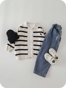 SHEIN 1 Stück Lässiger, süßer und stilvoller koreanischer gestreifter Langarm-Strickjacken-Pullover für Kleine Jungen, geeignet für Ausflüge, Schule, Urlaub, Herbst/Winter