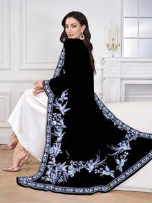 Al Najma 1 件女士舒适黑蓝花卉长袍，适合所有季节的传统服装，精致的花卉图案神秘优雅奢华，衣领、袖口和下摆饰有复古花卉饰边，适合女性日常穿着、约会、休闲、派对、度假、朴素的长袍