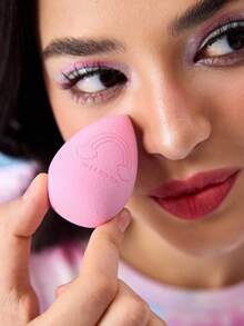 SHEIN X Care Bears Bộ 5 miếng mút trang điểm họa tiết hoạt hình dễ thương, chất liệu mềm mại, sử dụng liền mạch, dùng được cả khi ướt và khô, nở ra khi ướt, không thấm hút, nhiều cạnh cắt, thích hợp cho vùng da rộng và trang điểm chi tiết, gấu cổ vũ, gấu may mắn, gấu, gấu chia sẻ, gấu trái tim dịu dàng - Nhiều màu - Xem 9