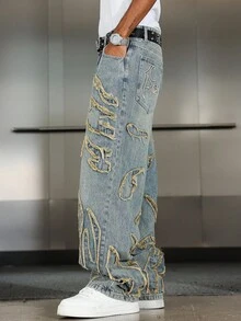 Manfinity EMRG 男士休闲街头风格刺绣破洞牛仔裤，蓝色 - 中等水洗藍 - 查看 7