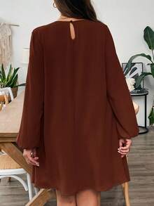 SHEIN Essnce Váy kaki dài tay rộng rãi, thoải mái cho mùa thu đông cỡ lớn dành cho nữ, váy ngắn mùa thu, trang phục mùa thu cho nữ, trang phục công sở, váy công sở cho nữ, dạ hội, trang phục giáo viên, váy cong - Rỉ Nâu - Xem 2