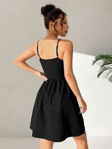 SHEIN EZwear 女款細肩帶a字裙