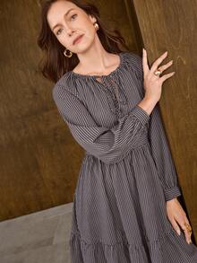 Hansera 女士几何印花宽松休闲长袖连衣裙，A字下摆，适合日常通勤和冬季穿着 - 黑色 - 查看 3