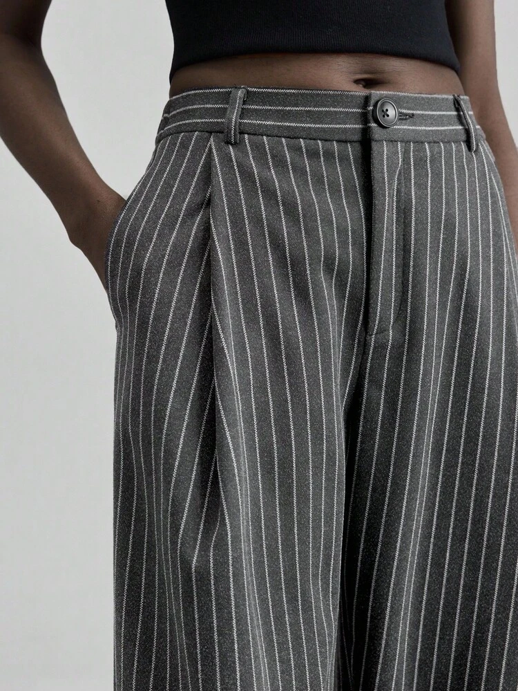 2025 New Arrival Women's Black & White Striped Pants, Suitable For All Seasons, Autumn/Winter, Halloween, Christmas, Oktoberfest, Casual, Business, 3/4