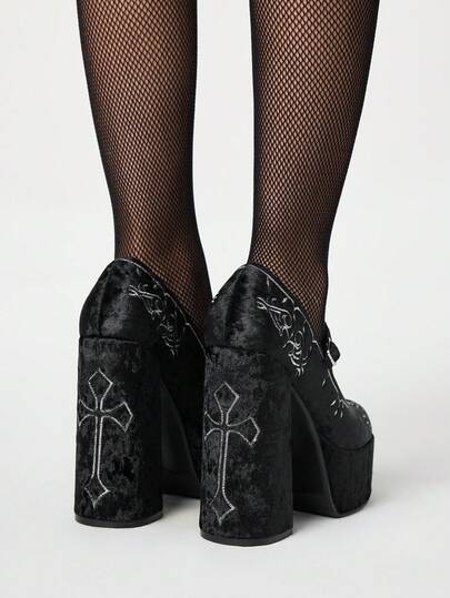 Goth Women's Spring/Autumn New Strap Embroidered Pattern High Heel Platform Pumps