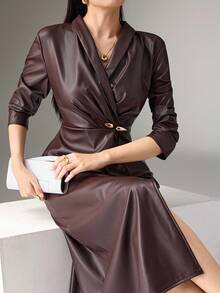 Heiryn 女士纯色交叉裹身褶饰优雅中长连衣裙 - 棕色 - 查看 2