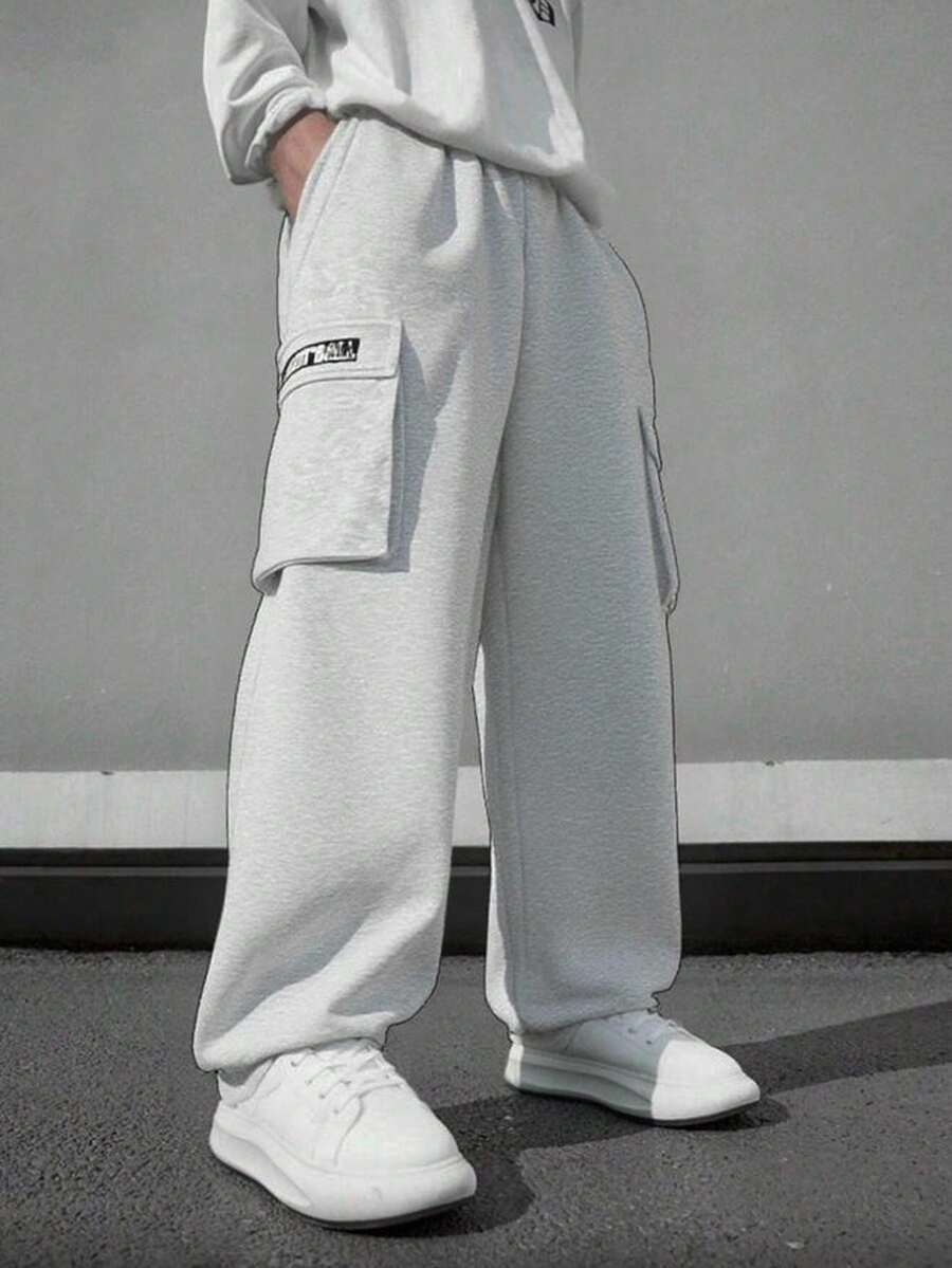 SHEIN 青少年男孩简约纯灰色工装运动裤，休闲学院风，舒适时尚，百搭，面料柔软，适合日常穿着、上学、郊游、户外运动、秋冬季