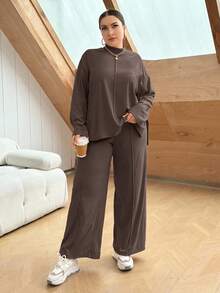 SHEIN Essnce Conjunto de 2 piezas de talla grande con top con abertura lateral y pantalones de unicolor casual, para otoño - Marrón Chocolate - Ver 6