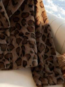 GlowEve 秋冬女士时尚豹纹翻领宽松仿皮草夹克 - 彩色 - 查看 5