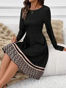 SHEIN Clasi 女士休闲几何条纹印花长袖圆领连衣裙，秋季 - 彩色 - 查看 3