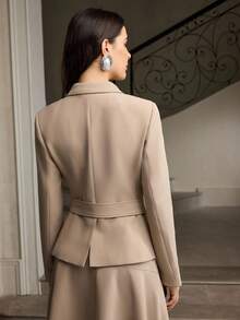 ZEYLAH 女士纯色长袖优雅不对称腰部西装外套 - 杏色 - 查看 3