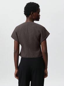 Aveloria Modichic Blusa minimalista deconstruida de talla grande con cuello en V y un solo botón, diseño de bajo asimétrico, sin mangas, adecuada para el trabajo, verano - Albaricoque - Ver 5
