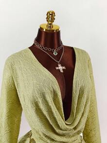 Amplova Bộ jumpsuit nữ cổ thấp dáng suông tay loe, chất liệu vintage, có họa tiết. - màu xanh lá - Xem 5