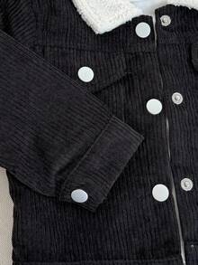 Playful Pals 男婴黑色灯芯绒纽扣前口袋仿毛领长袖夹克，休闲舒适，适合外出或休闲，百搭秋冬 - 黑色 - 查看 5