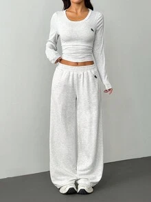 SHEIN PETITE 女士灰色刺绣细节长袖两件套家居服套装 - 灰色 - 查看 6