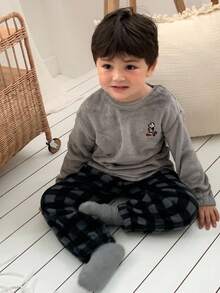 DAZY 2pcs Toddler Boys' Casual Round Neck Long Sleeve T-Shirt And Plaid Long Pants Pajama Set - Grey - View 6