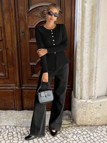 Serisse 女士休闲日常通勤简约纯色圆领长袖修身单排扣开衫，秋季