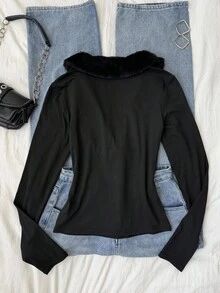 Attitoon 女士休闲复古深 V 领仿毛领金属纽扣装饰长袖修身 T 恤，适合秋冬季，复古 - 黑色 - 查看 2