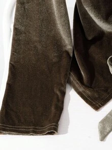 GlowEve 女士优雅浪漫奢华交叉天鹅绒蝴蝶结衬衫 - 軍綠色 - 查看 3