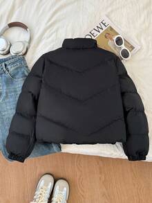 SHEIN معطف مبطن بياقة عالية مريح وعصري للفتيات المراهقات، بطول محصور وقصير، سهل الارتداء، مزود بسحاب، بتصميم بسيط وكاجوال للاستخدام اليومي، مُسمك للشتاء - الأسود - مشاهدة 2