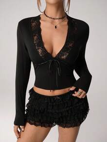 SHEIN ICON Damen Set mit kontrastierender Spitze, tiefem V-Ausschnitt und Bindeband vorne, langärmligem bauchfreiem Top und Skort, sexy, zweiteiliges Set - Schwarz - Übersicht 6