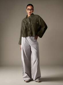 MISSGUIDED Áo khoác denim tiện dụng cỡ lớn bằng cotton, cài nút, cắt ngắn, cổ bẻ, có nút bấm kim loại, túi trước, tay bo gấu, trang phục thường ngày mùa thu đông - màu xanh lá - Xem 5