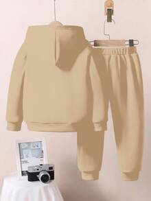 SHEIN 2 件套美国纽约年轻男孩宽松休闲简约连帽运动衫，适合秋冬季 - 卡其色 - 查看 4