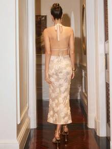 Poéselle Đầm hở lưng họa tiết hoa 3D cổ khoét sâu thanh lịch gợi cảm dành cho nữ - Vàng - Xem 7