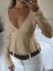CovetEZ 卡其色 V 领荷叶边长袖 T 恤（女款） - 卡其色 - 查看 3