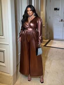 Celure Mono de pierna ancha con cuello cruzado en V, manga larga y plisado para mujer de talla grande