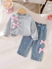 SHEIN 2 件套幼儿女童休闲可爱蝴蝶结圆领插肩袖运动衫和松紧腰宽松直筒牛仔裤，返校装，适合春季、秋季 - 灰色 - 查看 1