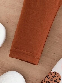 SHEIN 2 件套女婴休闲日常可爱心形豹纹印花裤，春夏季 - 彩色 - 查看 7