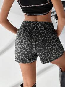CasuGlow Women's Leopard Print Crossover High Rise Skort, Fashionable & Versatile - MultiWarna - View 2