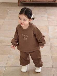 DAZY 2pcs Baby Girls Casual Letter & Cartoon Print Long Sleeve Sweatshirt And Loose Fit Pants Set Toddler Girls Clothes - Coffee Brown - View 4