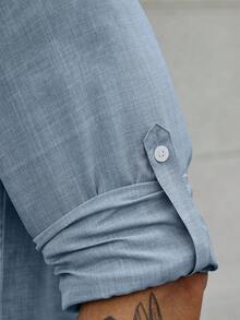 Manfinity CasualCool Loose Fit Men Half Button Roll Up Sleeve Shirt, Fall - Blue - View 5