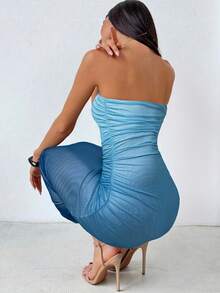 Aloruh Vestido camisero ajustado con estampado de malla degradada