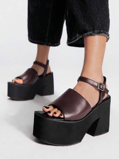 Sugerpunk 女式高跟厚底方头厚底朋克风格舒适凉鞋，带踝带，适合夏季户外穿着