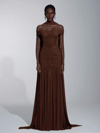 Elitara Elegante y lujoso vestido de dama de honor con cuello de barco, volantes completos y lentejuelas en color café con elástico de malla