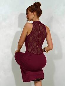 SHEIN BAE Czarna koronkowa sukienka z głębokim dekoltem, dopasowana, czarna koronkowa sukienka