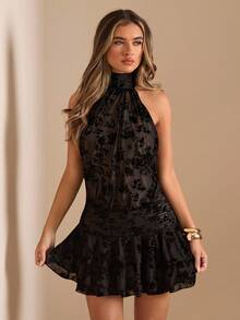 SHEIN BAE 女士纯黑色植绒印花露背低腰迷你裙连衣裙、露背连衣裙、音乐节连衣裙、秋季连衣裙、秋冬汗衫、约会连衣裙、生日连衣裙、夜店派对、万圣节、圣诞节、约会派对、小黑裙 - 黑色 - 查看 4