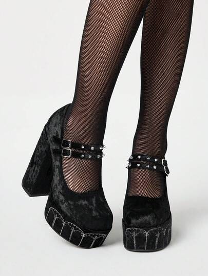 Goth Women's Spring/Autumn New Studded Embroidery Pattern High Heel Platform Pumps