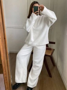 DAZY 两件套女士纯色宽松翻领拉链羊羔绒连帽衫和宽松版型长裤休闲街头风加厚套装，秋冬运动服套装 - 白色 - 查看 3