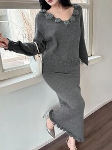 DAZY 女士优雅纯色V领花卉提花毛衣及荷叶边半裙两件套，秋季 - 灰色 - 查看 7