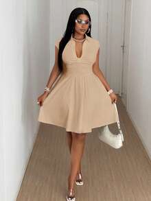 Maweii 大码 V 领褶饰腰部短袖连衣裙 - 杏色 - 查看 5