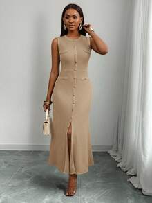 SHEIN PETITE CURVE Plus Size Women Button Design Sleeveless Solid Color Casual Dress