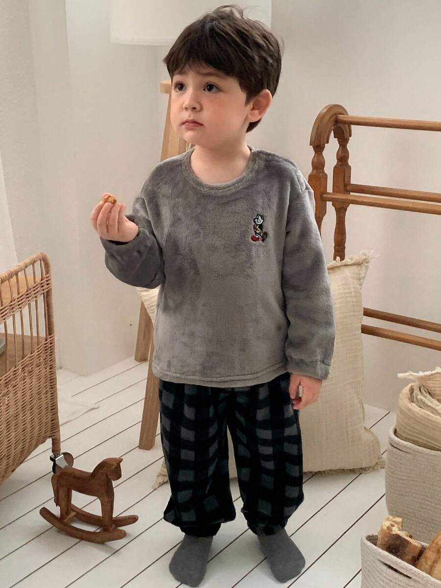 DAZY 2pcs Toddler Boys' Casual Round Neck Long Sleeve T-Shirt And Plaid Long Pants Pajama Set - Grey - View 1