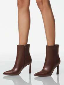 SHUZIA 女士完美尖头、复古风格缝线和侧拉链小猫跟踝靴 - 棕色 - 查看 2